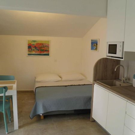 Apartments Marcic Bol Eksteriør billede