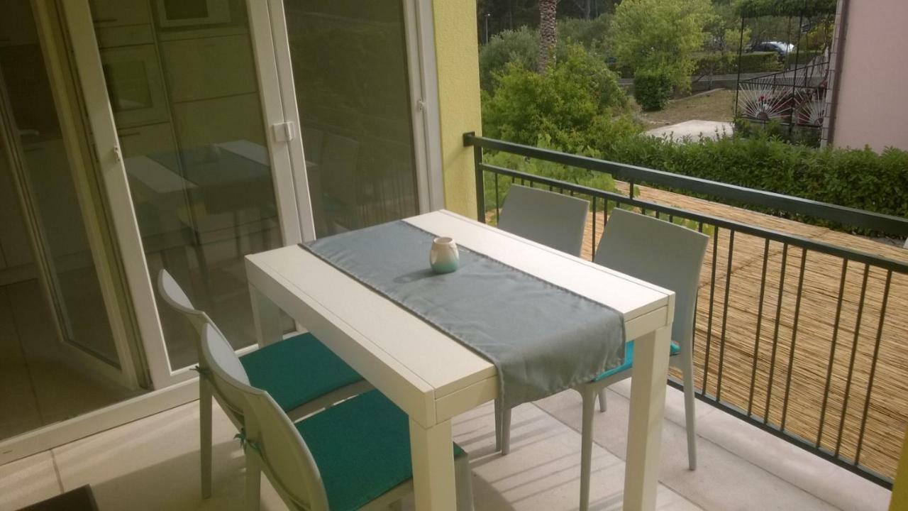Apartments Marcic Bol Eksteriør billede