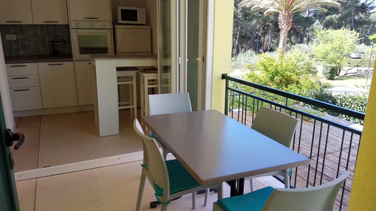 Apartments Marcic Bol Eksteriør billede